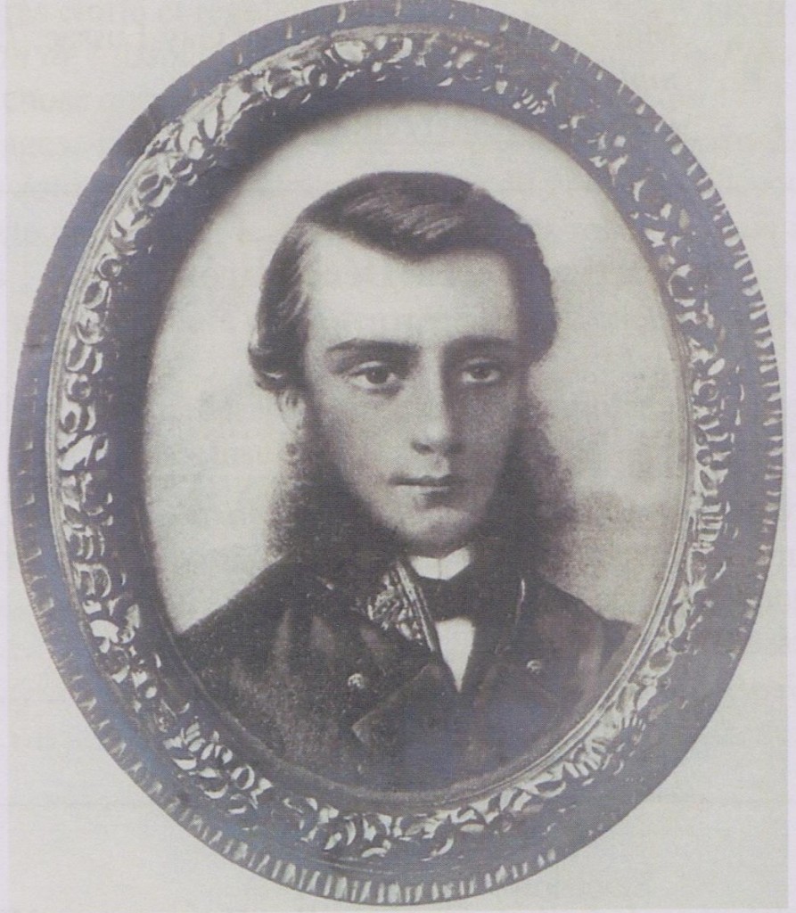 21 - Ce portrait de Gustave Viaud nous a été transmis par Monsieur Bernard Laplaud fils de Fernand Laplaud, fondateur en 1903 de notre association