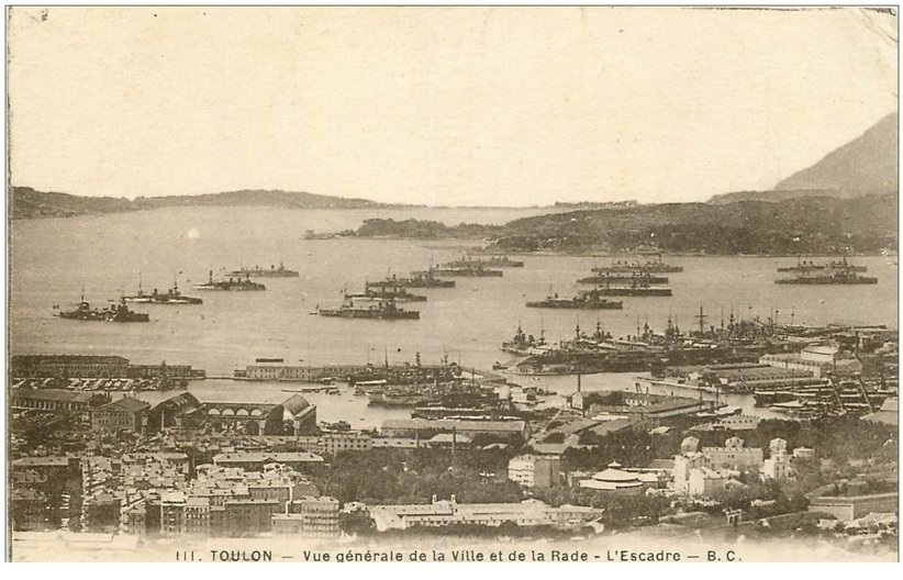 carte-postale-ancienne-83-toulon-la-rade-et-l-escadre-navires-militaires